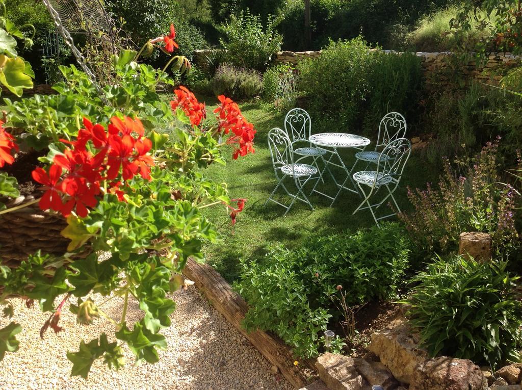 Au Cheval Bleu Bed and Breakfast Fontenay-près-Vézelay Buitenkant foto
